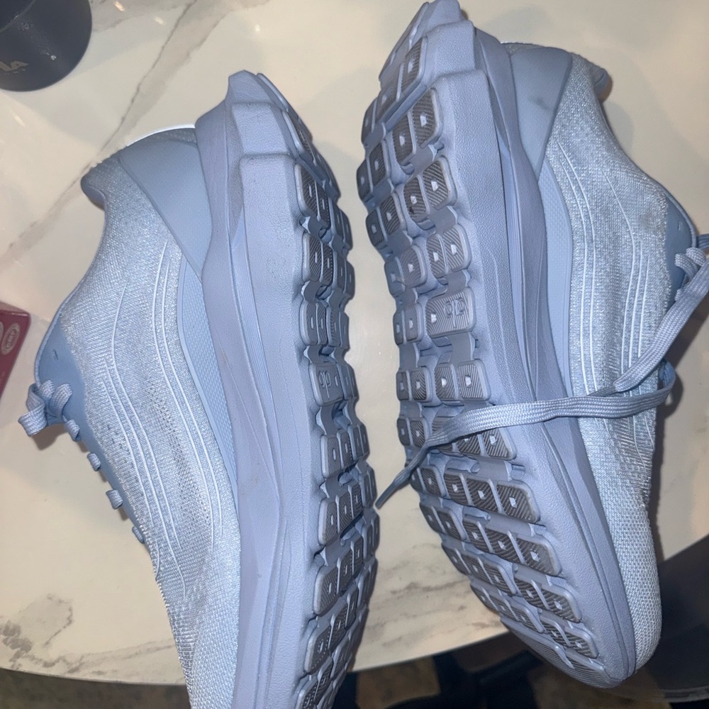 ALO Yoga Blue Women's Sneakers - Picture 4 of 10